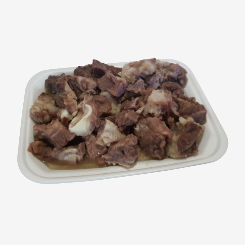 Inyama Yenhloko with Pap