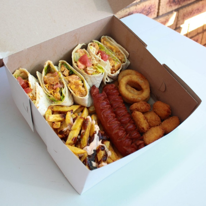 Lovers Share Box